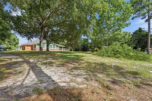 2017 Candlewood Dr, Navarre, FL 32566 - Photo 50