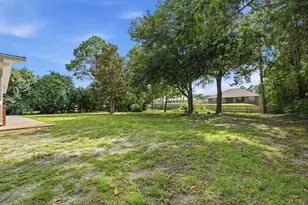 2017 Candlewood Dr, Navarre, FL 32566 - Photo 42