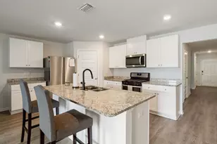 4661 Honor Guard Wy, Crestview, FL 32539 - Photo 4