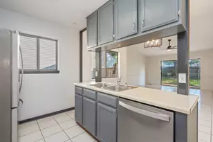 205 Bartonwood Ct, Niceville, FL 32578 - Photo 14