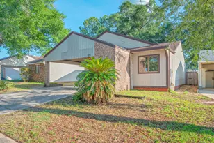 205 Bartonwood Ct, Niceville, FL 32578 - Photo 2
