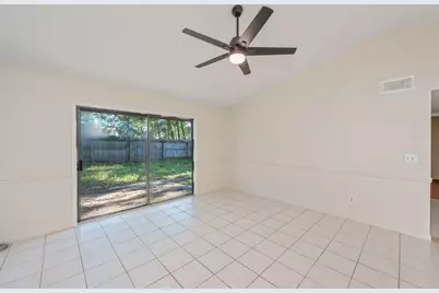205 Bartonwood Court, Niceville, FL 32578 - Photo 6