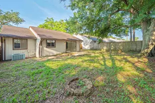 205 Bartonwood Ct, Niceville, FL 32578 - Photo 32