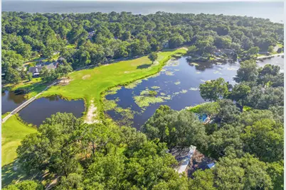 827 Fairway Lakes Drive, Niceville, FL 32578 - Photo 40