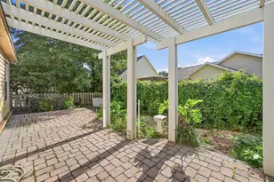 827 Fairway Lakes Dr, Niceville, FL 32578 - Photo 36