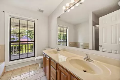 9413 Octavia Lane, Navarre, FL 32566 - Photo 18