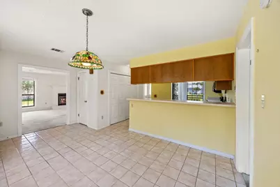 9413 Octavia Lane, Navarre, FL 32566 - Photo 10