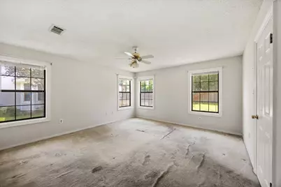 9413 Octavia Lane, Navarre, FL 32566 - Photo 16