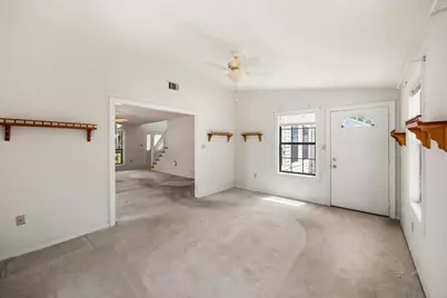 9413 Octavia Lane, Navarre, FL 32566 - Photo 8