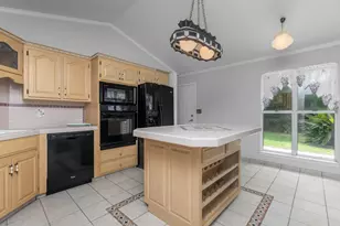 2765 Savannah Ln, Crestview, FL 32539 - Photo 4