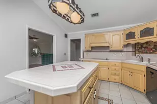 2765 Savannah Ln, Crestview, FL 32539 - Photo 12