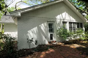 596 NE L Ombre Ct, Fort Walton Beach, FL 32547 - Photo 2