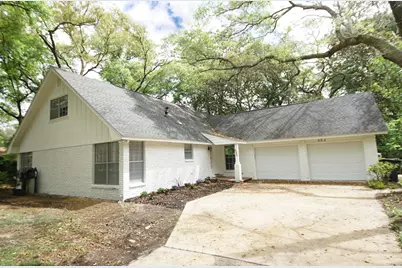 596 NE L Ombre Court, Fort Walton Beach, FL 32547 - Photo 1