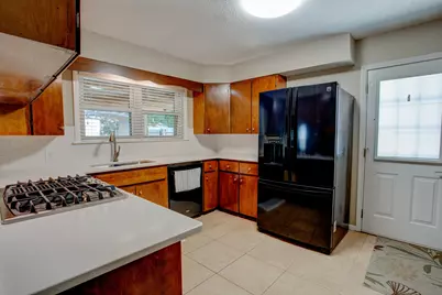 102 NE Nebraska Avenue, Fort Walton Beach, FL 32548 - Photo 16