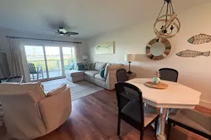 815 Harbour Point Dr, Miramar Beach, FL 32550 - Photo 10