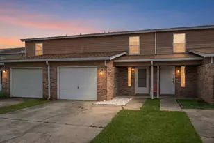 1815 Whispering Oaks Ln, Fort Walton Beach, FL 32547 - Photo 2