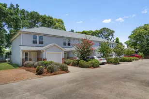 10 SE Park Pl, Fort Walton Beach, FL 32548 - Photo 1