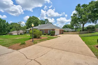 5863 Hunting Meadows Drive, Crestview, FL 32536 - Photo 14