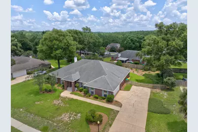5863 Hunting Meadows Drive, Crestview, FL 32536 - Photo 2