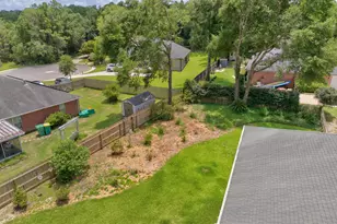 5863 Hunting Meadows Dr, Crestview, FL 32536 - Photo 10