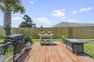 2408 Spur Ln, Gulf Breeze, FL 32563 - Photo 26