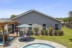 2408 Spur Ln, Gulf Breeze, FL 32563 - Photo 24