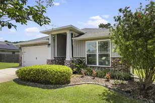 2408 Spur Ln, Gulf Breeze, FL 32563 - Photo 2