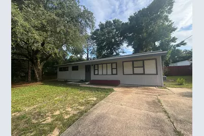 143 Edwards Circle, Valparaiso, FL 32580 - Photo 1