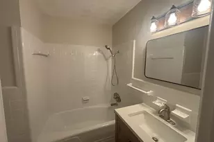 143 Edwards Cir, Valparaiso, FL 32580 - Photo 10