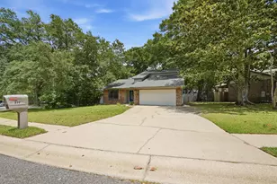 519 Matthew St, Niceville, FL 32578 - Photo 4
