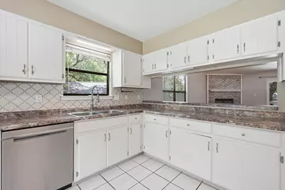 519 Matthew Street, Niceville, FL 32578 - Photo 8