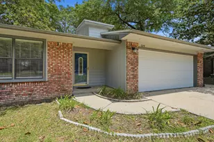 519 Matthew St, Niceville, FL 32578 - Photo 2
