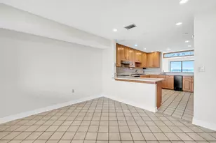 200 SW Miracle Strip Pkwy, Fort Walton Beach, FL 32548 - Photo 16