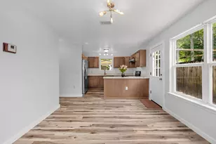 609 E Edney Ave, Crestview, FL 32536 - Photo 8
