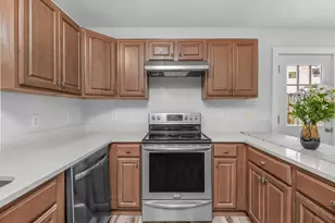 609 E Edney Ave, Crestview, FL 32536 - Photo 4