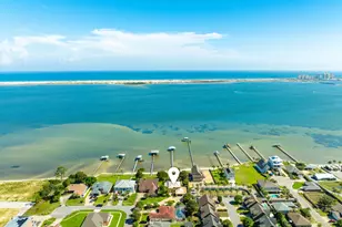 1901 Catamaran Dr, Navarre, FL 32566 - Photo 6