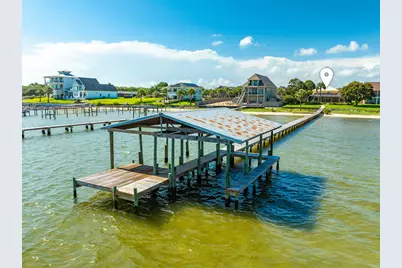 1901 Catamaran Drive, Navarre, FL 32566 - Photo 10