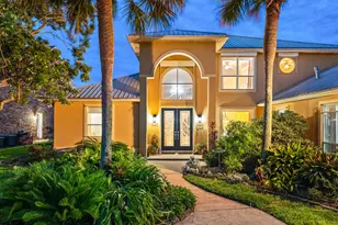 1901 Catamaran Dr, Navarre, FL 32566 - Photo 2