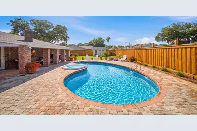 18 Pebble Beach Drive, Shalimar, FL 32579 - Photo 2