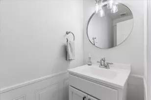 209 Seville Cir, Mary Esther, FL 32569 - Photo 24
