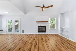 209 Seville Cir, Mary Esther, FL 32569 - Photo 4