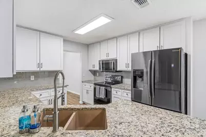 209 Seville Circle, Mary Esther, FL 32569 - Photo 10