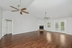 1925 Hidden Springs Dr, Baker, FL 32531 - Photo 6