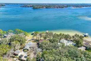 1802 23rd St, Niceville, FL 32578 - Photo 1