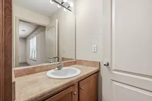 5530 Royal St, Crestview, FL 32539 - Photo 18