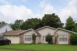 726 Dubois Dr, Fort Walton Beach, FL 32547 - Photo 2