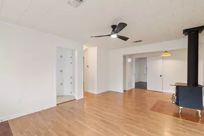 127 NW Holmes Boulevard, Fort Walton Beach, FL 32548 - Photo 4