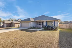 5839 Crestlake Dr, Crestview, FL 32536 - Photo 2