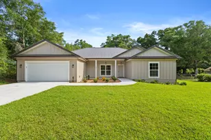 781 Bay Ave, Defuniak Springs, FL 32435 - Photo 1