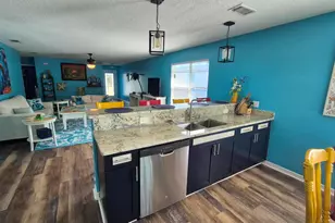 1869 Vineyard St, Navarre, FL 32566 - Photo 4